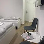 Prenociste Stari Grad - Old Town توزلا