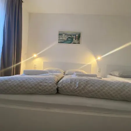 Prenociste Stari Grad - Old Town Гостевой дом Тузла