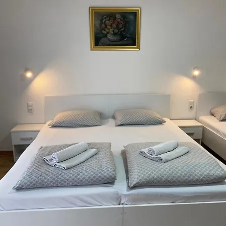 Prenociste Stari Grad - Old Town 3*