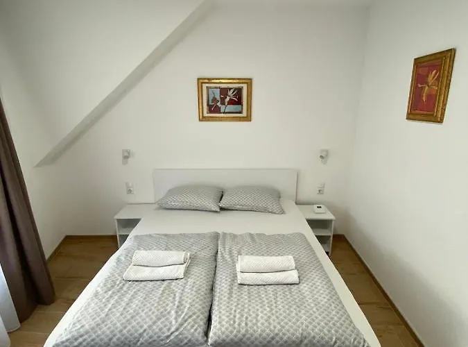 Konukevi Prenociste Stari Grad - Old Town Tuzla