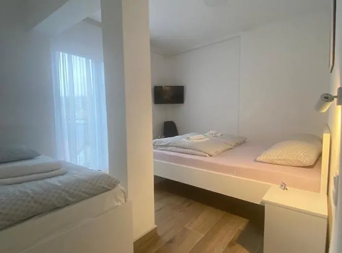 Prenociste Stari Grad - Old Town