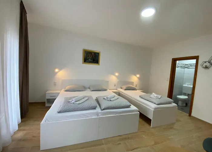 Prenociste Stari Grad - Old Town Konukevi Tuzla