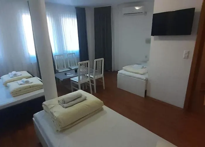 Prenociste Stari Grad - Old Town Konukevi Tuzla